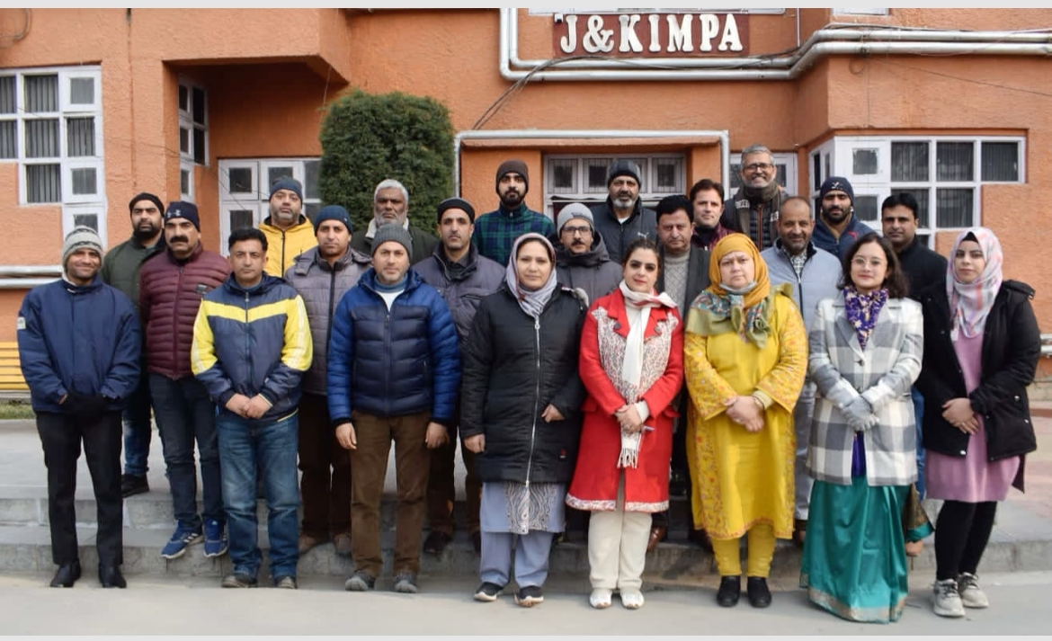 Training on Management of SBM (ODF Plus) held in Srinagar